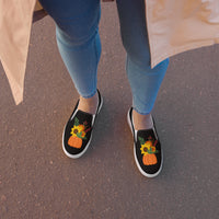 Autumn Women’s slip-on canvas shoes